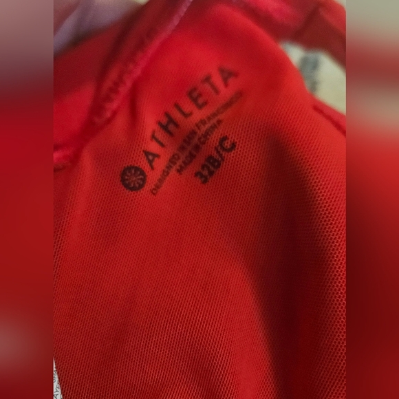 ATHLETA Bra Cup Wrap Bikini Top In Red. Size 32B/C - Picture 11 of 11